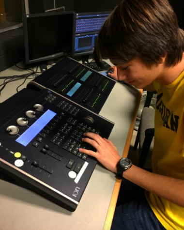 Junior CT Cordero sets up lights for #pippin ??