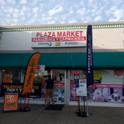 Plaza Market store on Glebe Road. Photo courtesy of Yelp.